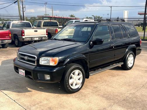 2001 Nissan Pathfinder LE