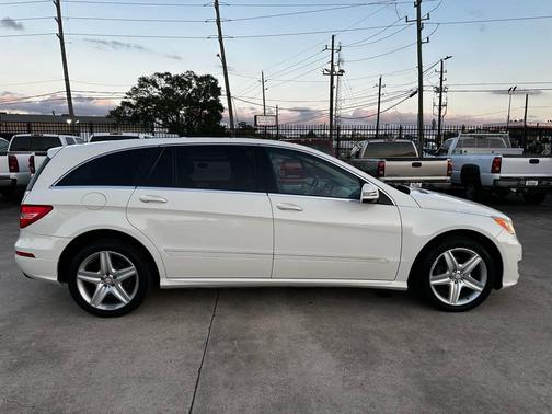 2011 Mercedes-Benz R-Class 4MATIC