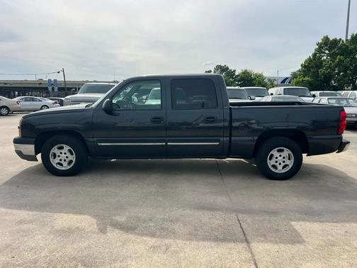 Gray 2004 Chevrolet Silverado 1500 LS Crew Cab
