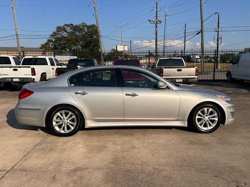 2013 Hyundai Genesis 3.8
