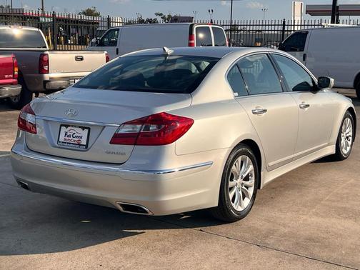 2013 Hyundai Genesis 3.8