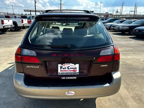 2001 Subaru Outback Base