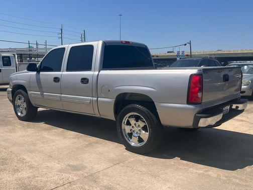 2006 Chevrolet Silverado 1500 LS Crew Cab