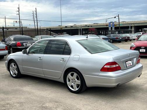 2005 Lexus LS 430 Base