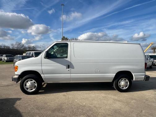 2007 Ford E150 Base
