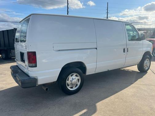 2007 Ford E150 Base