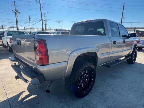 2003 Chevrolet Silverado 2500 LS H/D Crew Cab