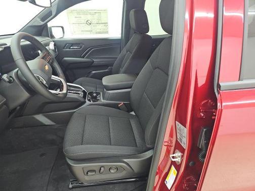 Radiant Red Tintcoat 2026 Chevrolet Colorado LT