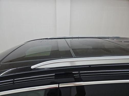 Stellar Black Metallic 2023 Cadillac XT6 Premium Luxury AWD