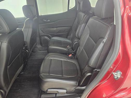Volcanic Red Tintcoat 2023 GMC Acadia AWD SLT