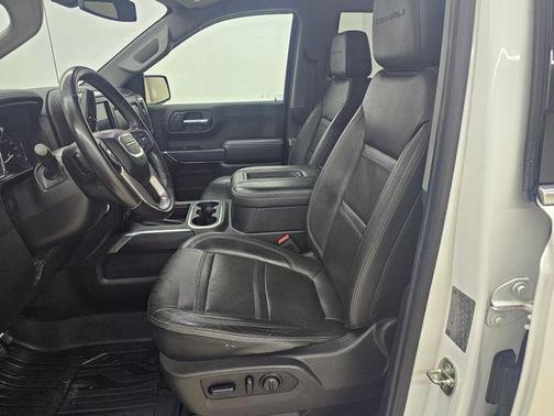 White Frost Tricoat 2019 GMC Sierra 1500 Denali