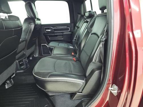 2019 RAM 2500 Laramie Crew Cab 4x4 6'4' Box