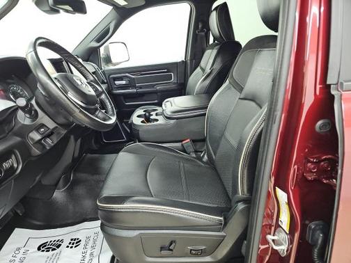 2019 RAM 2500 Laramie Crew Cab 4x4 6'4' Box