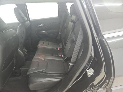 Diamond Black Crystal Pearlcoat 2021 Jeep Cherokee Latitude Lux