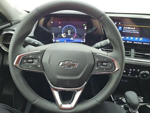 Cacti Green 2026 Chevrolet Trax FWD ACTIV