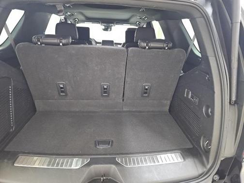 2023 Chevrolet Tahoe 4WD High Country