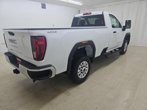 2026 GMC Sierra 2500 Base