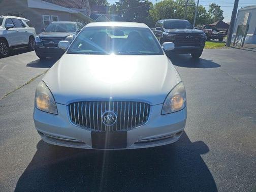 White Diamond Tricoat 2011 Buick Lucerne CXL