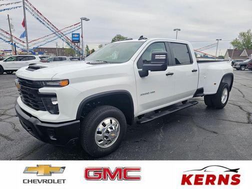 Summit White 2026 Chevrolet Silverado 3500 WT