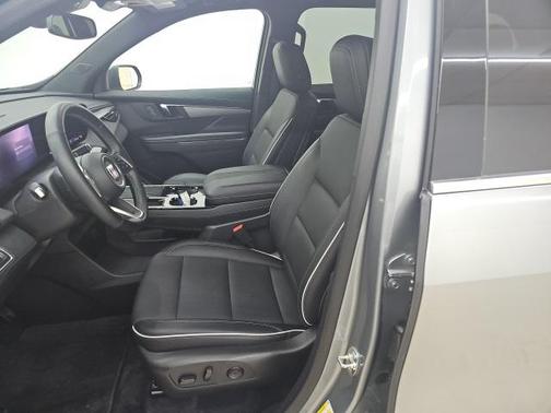 2025 Buick Enclave Preferred FWD