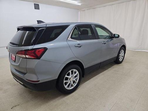Sterling Gray Metallic 2024 Chevrolet Equinox 1LT