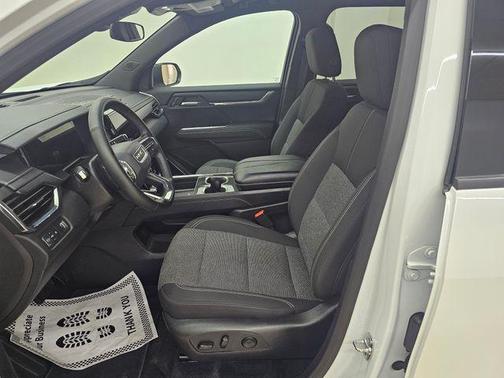 Summit White 2025 GMC Acadia FWD Elevation