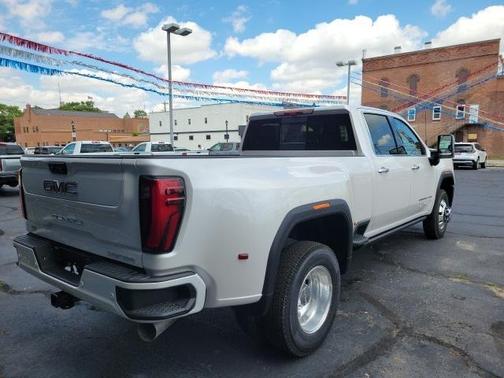 2025 GMC Sierra 3500 Denali