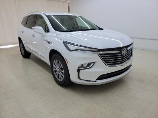 2023 Buick Enclave Essence FWD