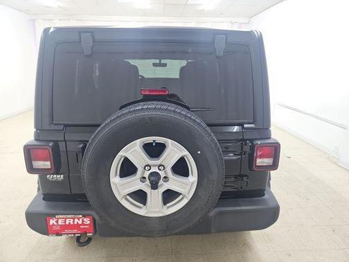 2022 Jeep Wrangler Unlimited Sport