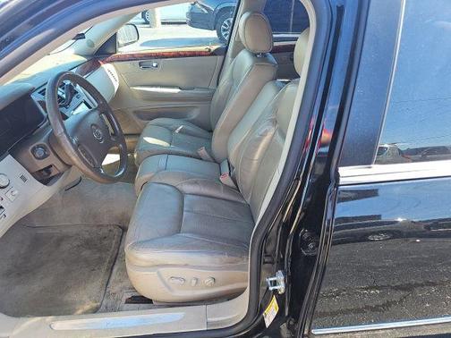 Black Raven 2006 Cadillac DTS Base