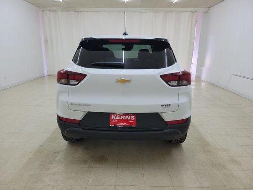 Summit White 2026 Chevrolet Trailblazer LS