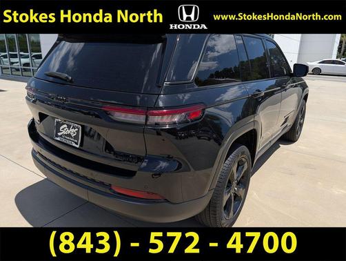 Diamond Black Crystal Pearlcoat 2025 Jeep Grand Cherokee Limited