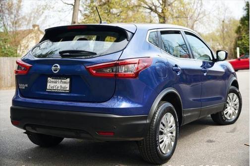 2020 Nissan Rogue Sport SV