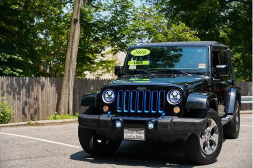 2016 Jeep Wrangler Unlimited Sahara
