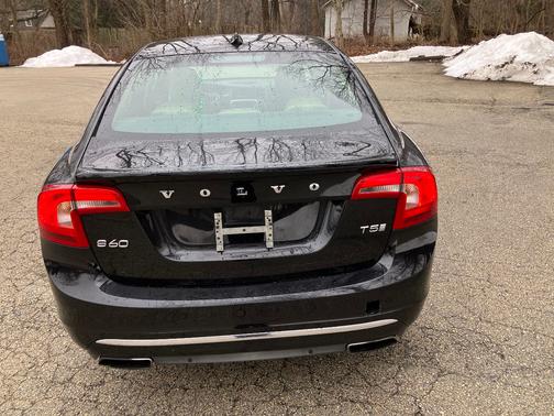 2016 Volvo S60 Inscription T5 Inscription Platinum