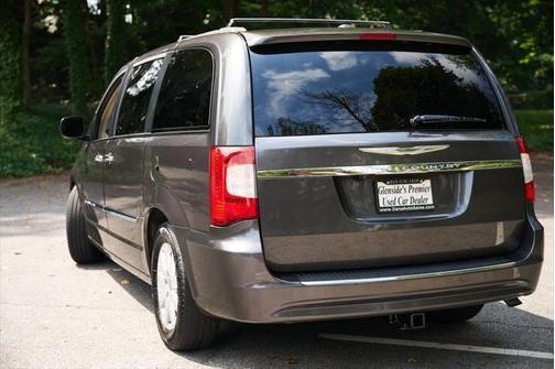 2015 Chrysler Town & Country Touring