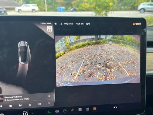 2022 Tesla Model 3 Standard Range Plus