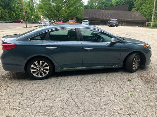 ailver 2016 Hyundai SONATA Sport