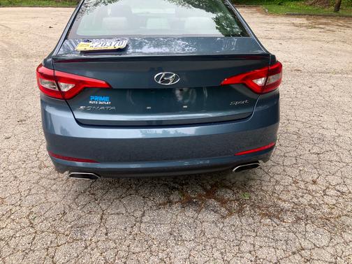 ailver 2016 Hyundai SONATA Sport
