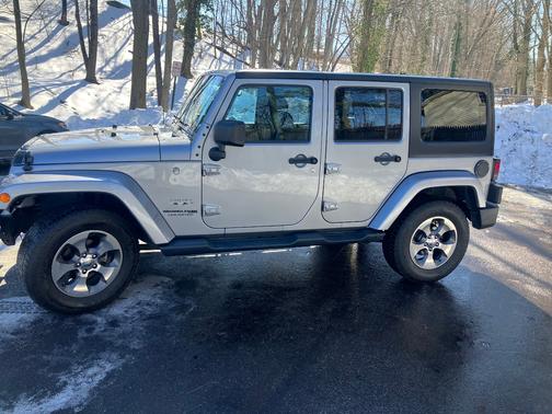 2018 Jeep Wrangler JK Unlimited Sahara