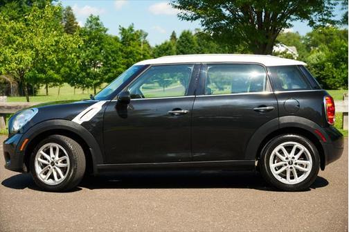 2016 MINI Countryman Cooper