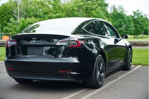 2019 Tesla Model 3 Mid Range