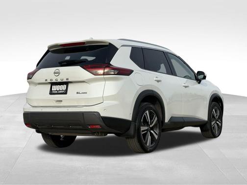 2025 Nissan Rogue SL