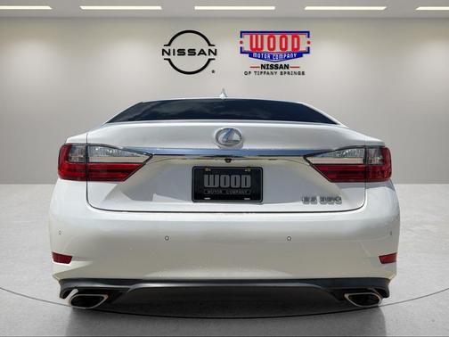 Eminent White Pearl 2016 Lexus ES 350 Base