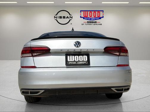 Reflex Silver Metallic 2020 Volkswagen Passat 2.0T R-Line