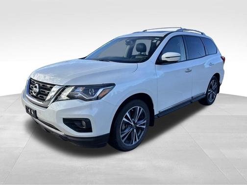 2018 Nissan Pathfinder Platinum