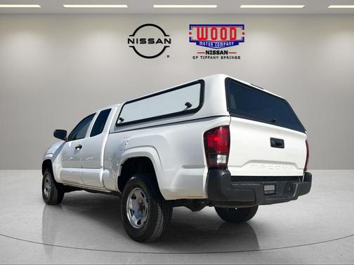 White 2022 Toyota Tacoma SR