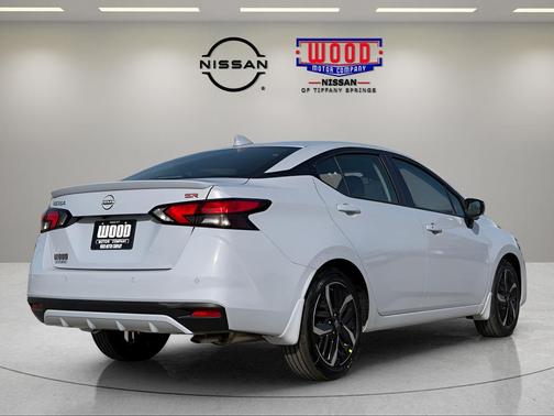 2025 Nissan Versa 1.6 SR