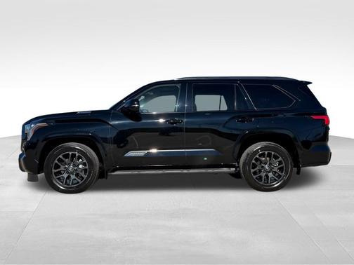 2026 Toyota Sequoia SR5