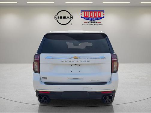 Summit White 2023 Chevrolet Suburban Premier